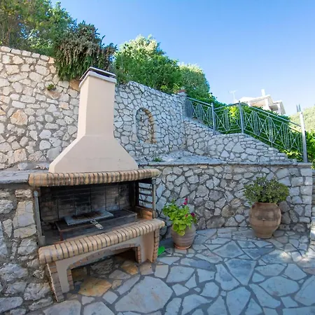 Sotiris With Pool And Amazing Sea Views