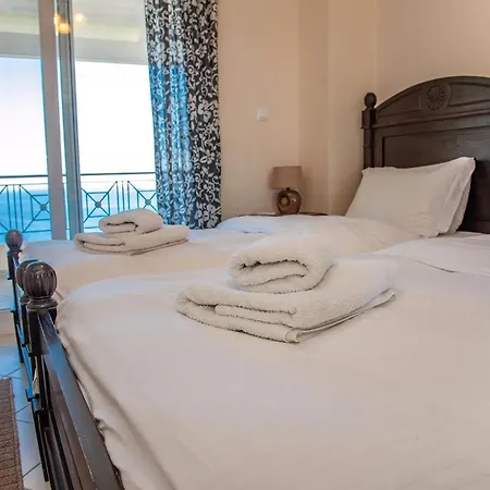 Sotiris With Pool And Amazing Sea Views