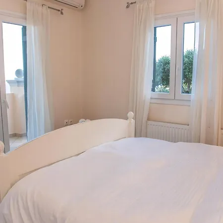 Sotiris With Pool And Amazing Sea Views Νησάκι