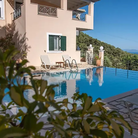 Σπίτι διακοπών Sotiris With Pool And Amazing Sea Views *