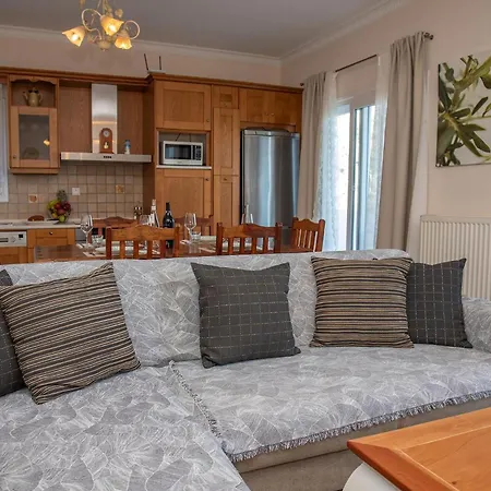 Sotiris With Pool And Amazing Sea Views